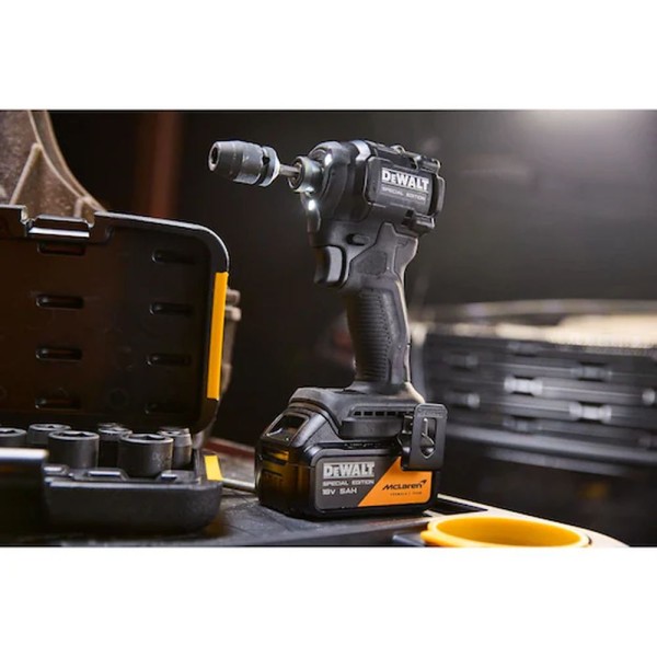 Παλμικό Κατσαβίδι 18V XR 205 Nm (2x5 Ah) Dewalt McLaren – DCF86MP2T-QW