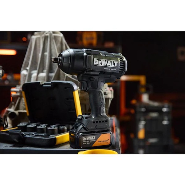 Μπουλονόκλειδο Υψηλής Ροπής 18V XR - 2 X 5 DeWalt McLaren (DCF99MP2T-QW)