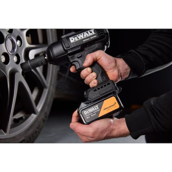 Μπουλονόκλειδο Υψηλής Ροπής 18V XR - 2 X 5 DeWalt McLaren (DCF99MP2T-QW)