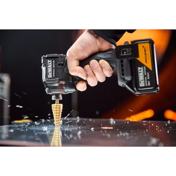 Σετ Μπουλονόκλειδο και Παλμικό - 2 X 5AH 18V XR Brushless Dewalt McLaren (DCK2224MP2T-QW)