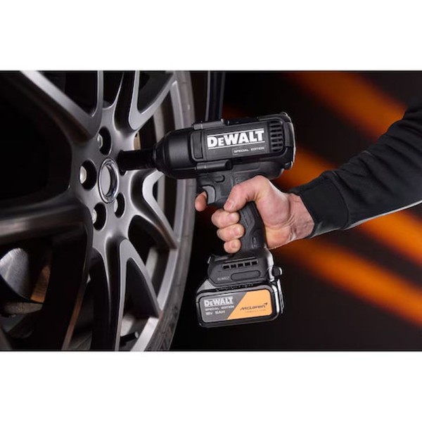 Σετ 3 Τεμαχίων18V XR - Κρουστικό Δράπανο (HD) + Μπουλονόκλειδο (ID) + Τροχός (GR) DeWalt McLaren - 2X 5AH (DCK3222MP2T-QW)